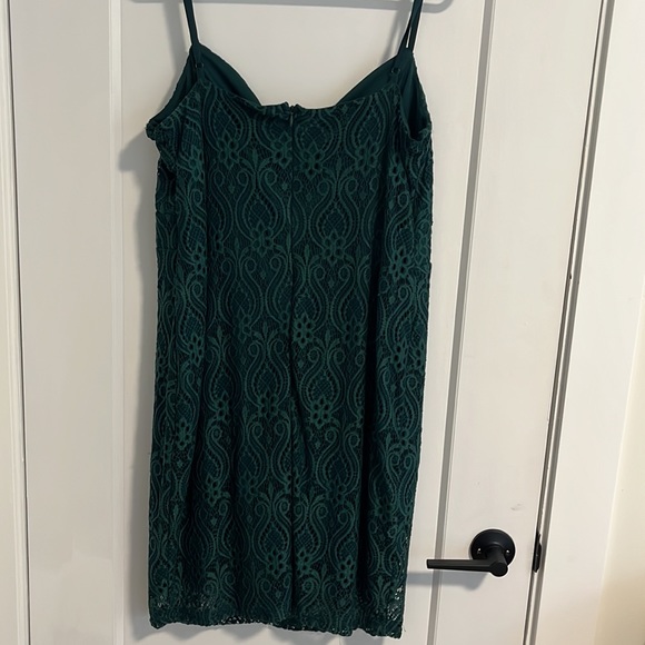 Le Chateau Cocktail Dress - Picture 7 of 7